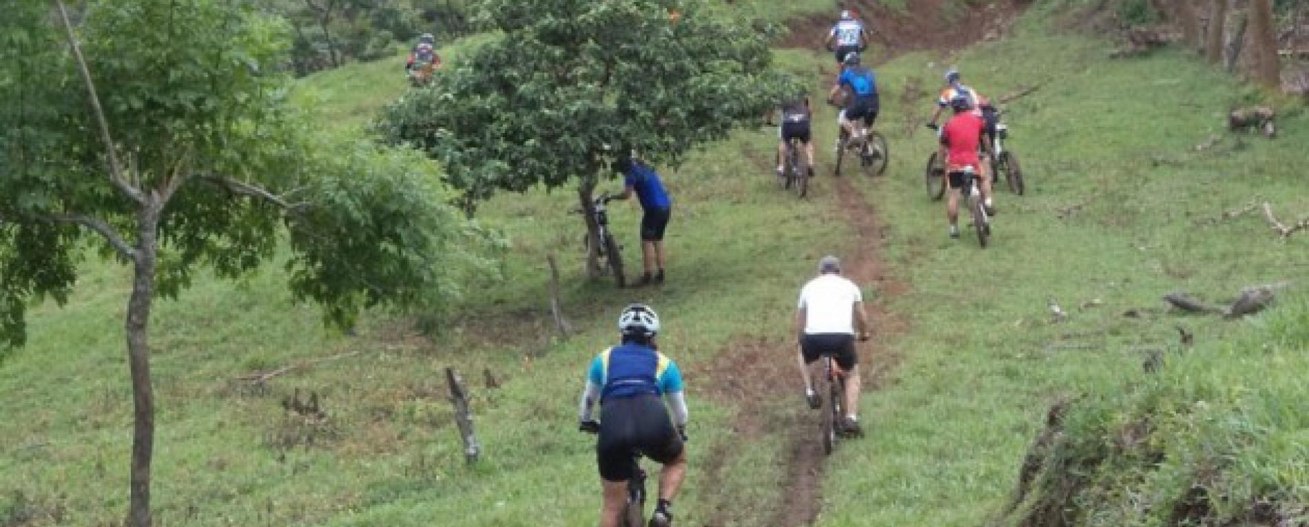 Centro infantil de Occidente organiza ruta recreativa de ciclismo de montaña