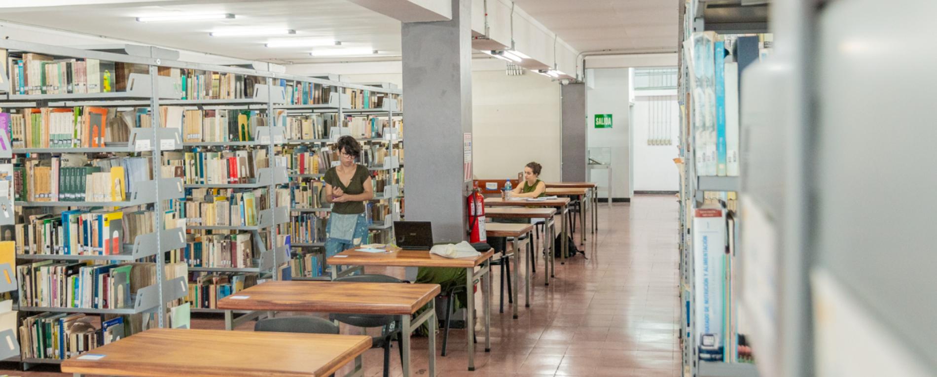 La Biblioteca Arturo Agüero Chaves atiende a sus usuarios de forma remota