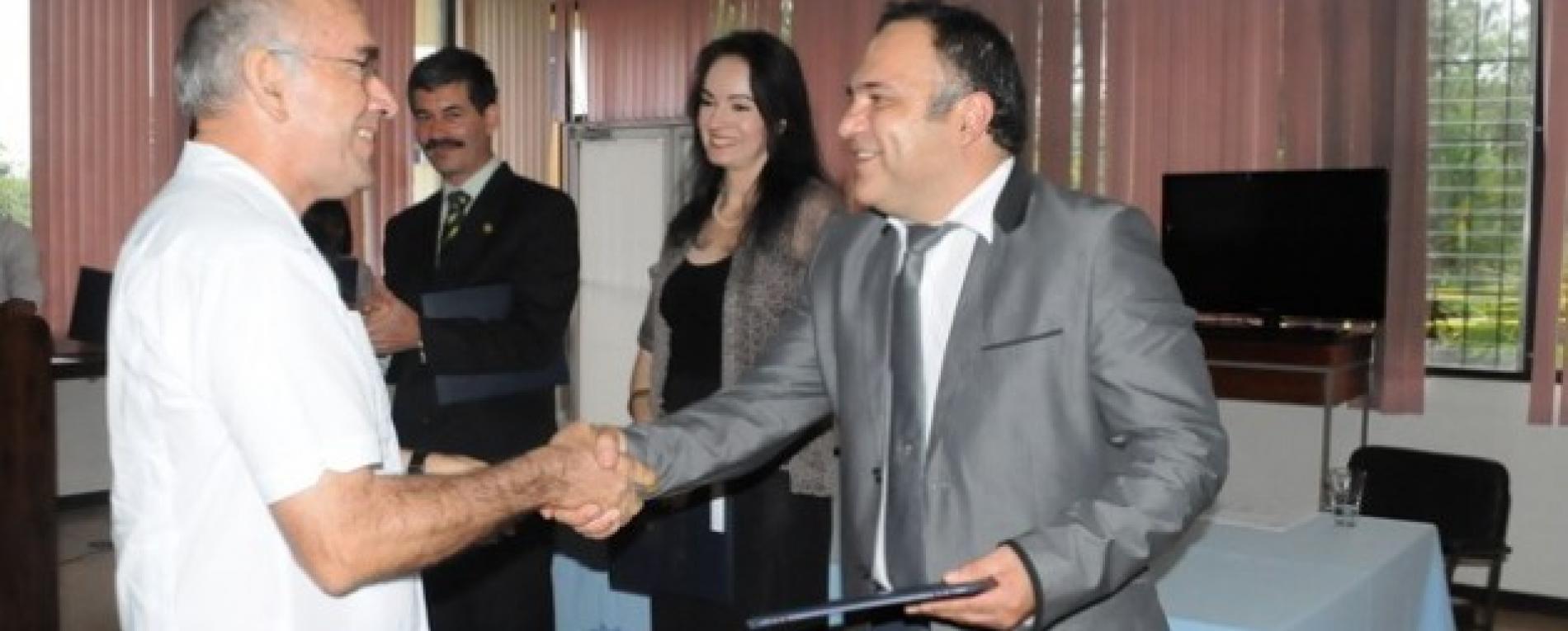 Autoridades reconocen tiempo servido a funcionarios de Occidente