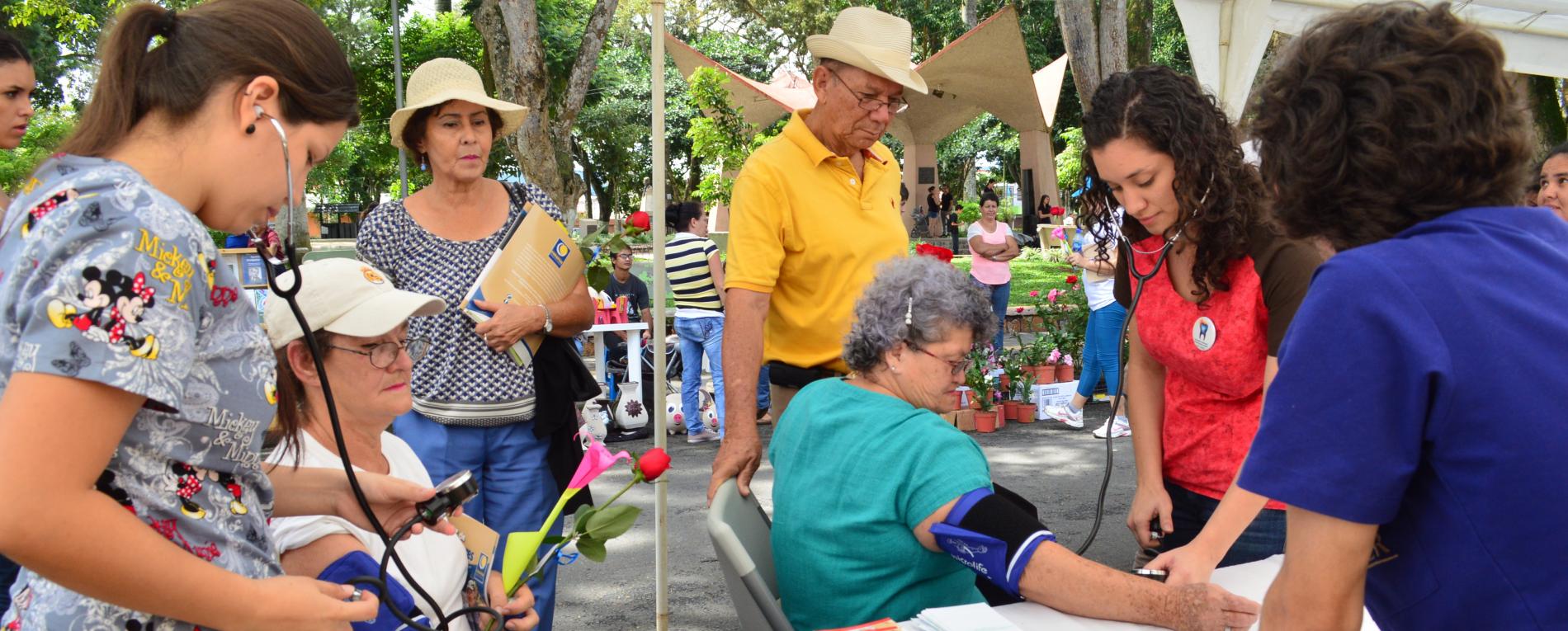 Acción Social celebró mes del adulto mayor