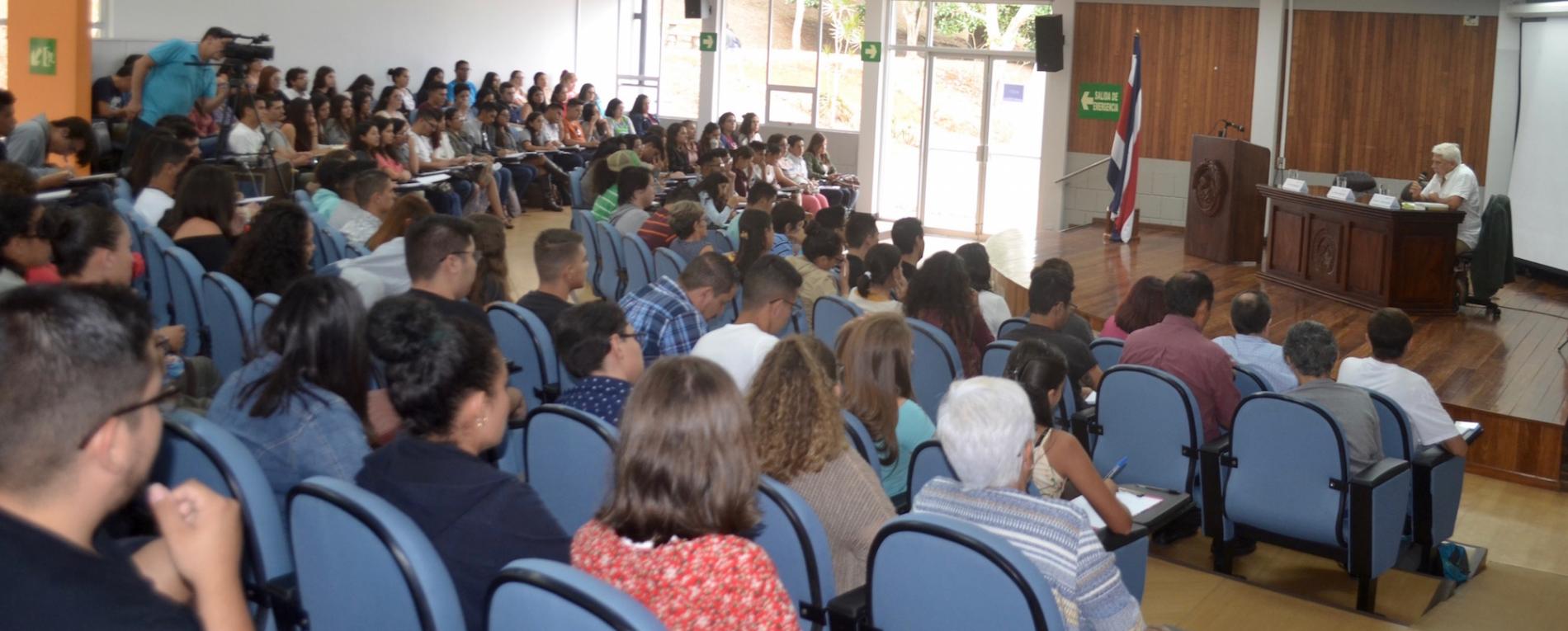 Conferencia inaugural abordó el tema de la migración y la identidad
