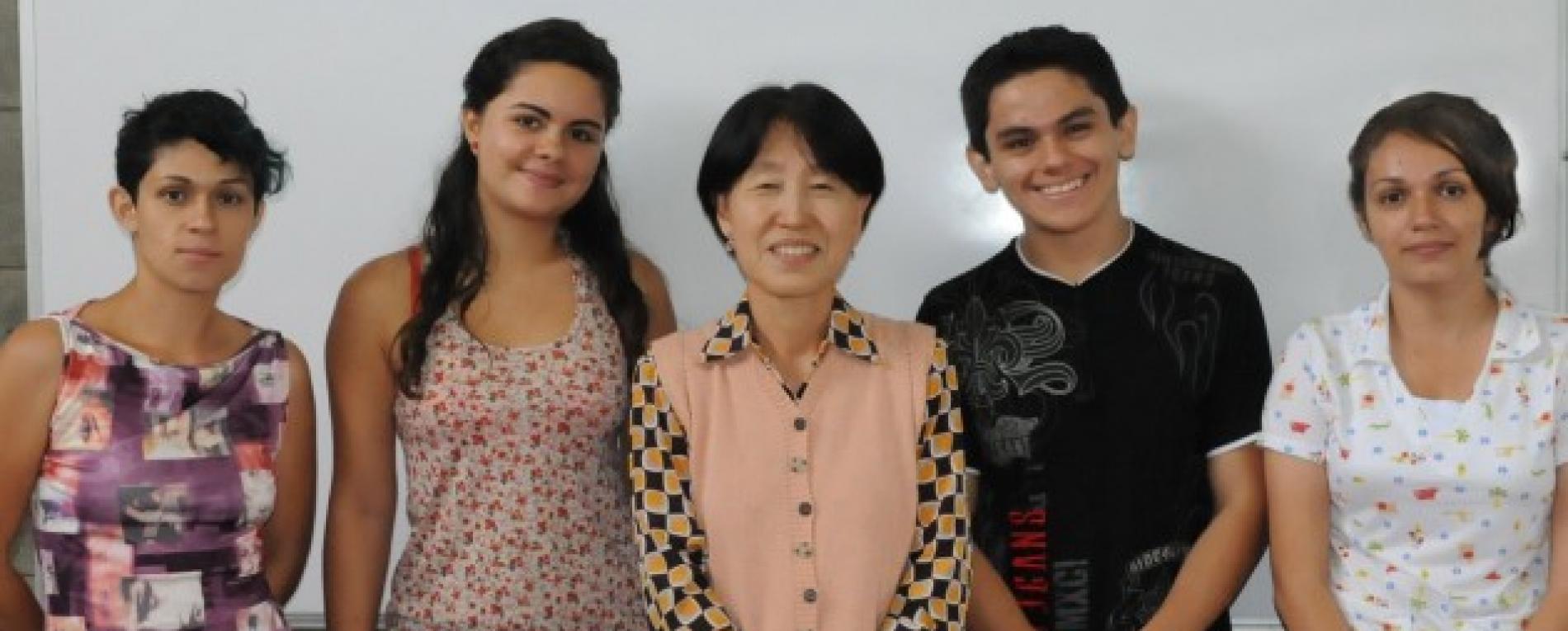 Estudiantes de la Sede en certamen de oratoria en idioma japonés
