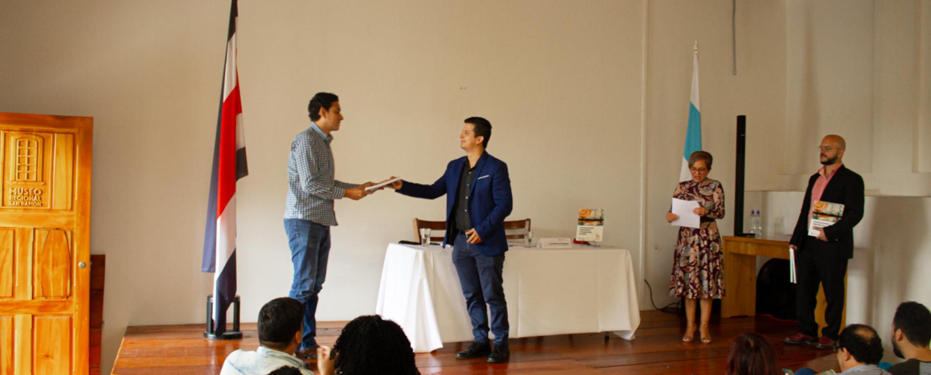 CIDICER presentó el libro Construcciones identitarias e imaginarios sociales