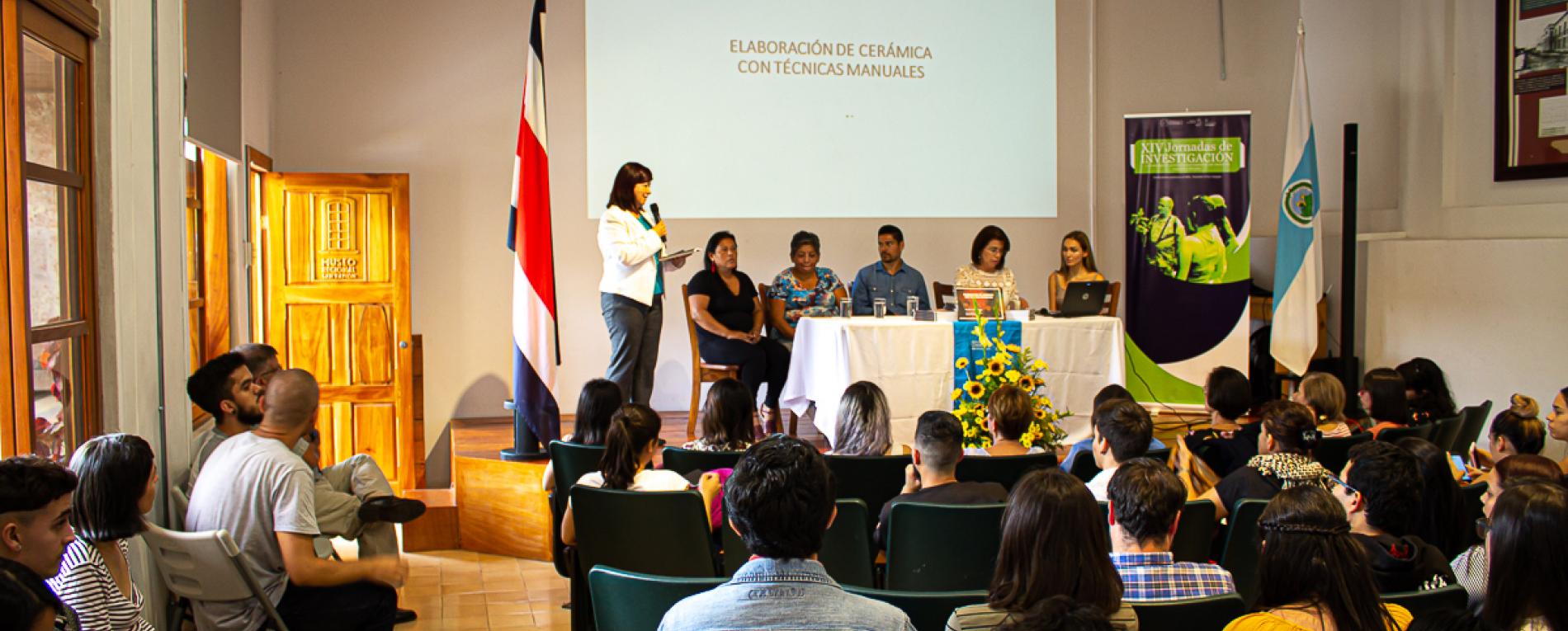 Docentes presentaron avances y resultados de sus proyectos en las Jornadas de Investigación