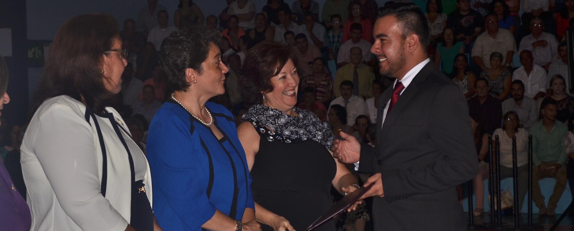 Nuevos graduados en la Sede de Occidente
