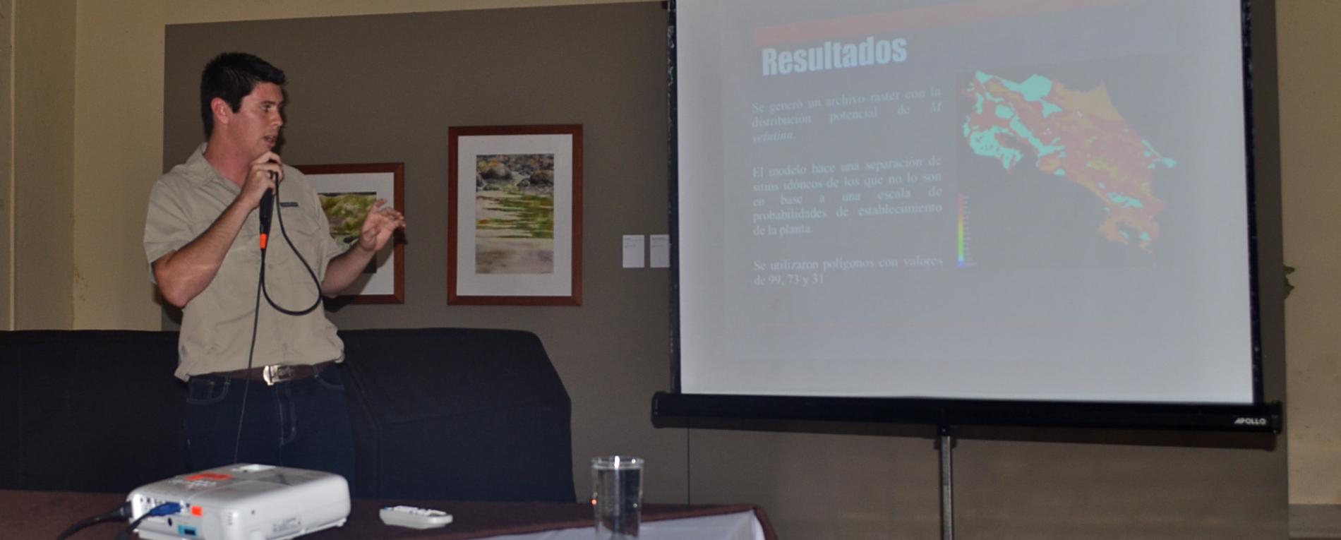 Estudiantes de Gestión de los Recursos Naturales presentaron  sus investigaciones 