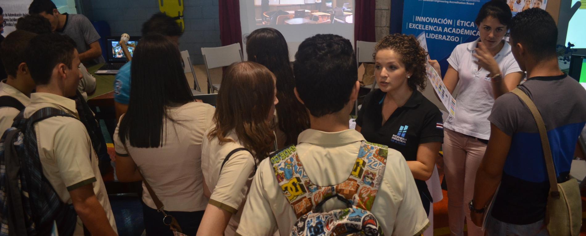 Feria Vocacional en la Sede de Occidente