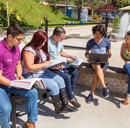Sede ofrece acompañamiento a población estudiantil 