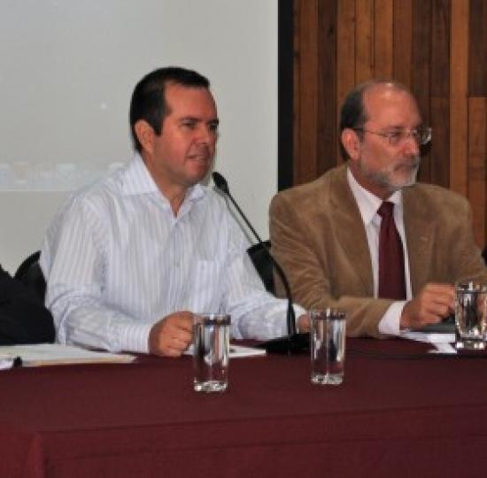 Candidatos a rectoría presentaron sus propuestas en Occidente