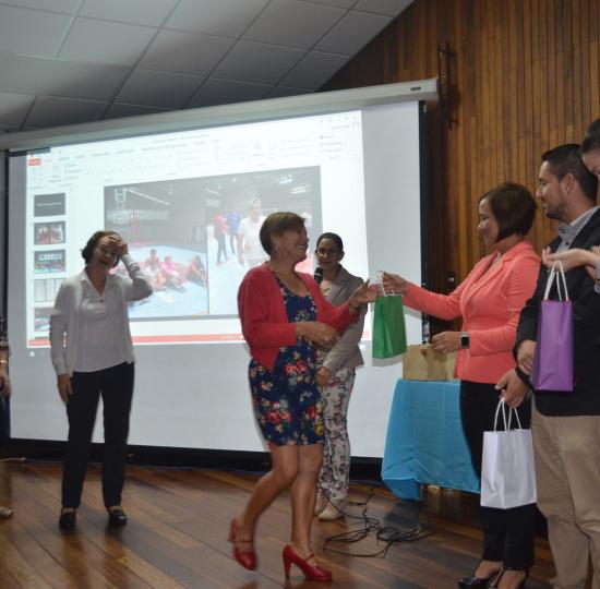 Sede celebró mes de la persona adulta mayor