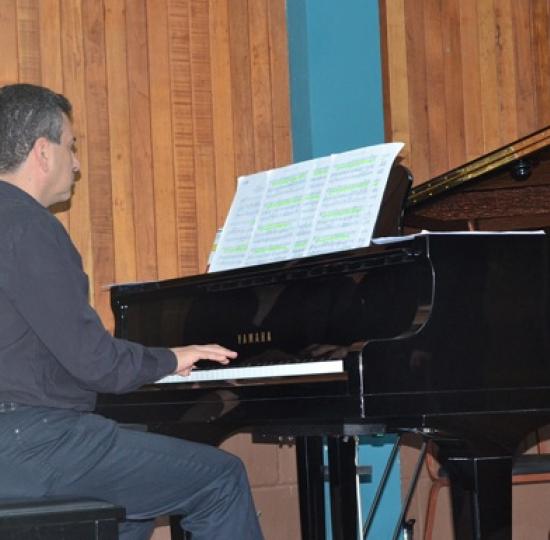 Conservatorio de la música convoca a jóvenes pianistas