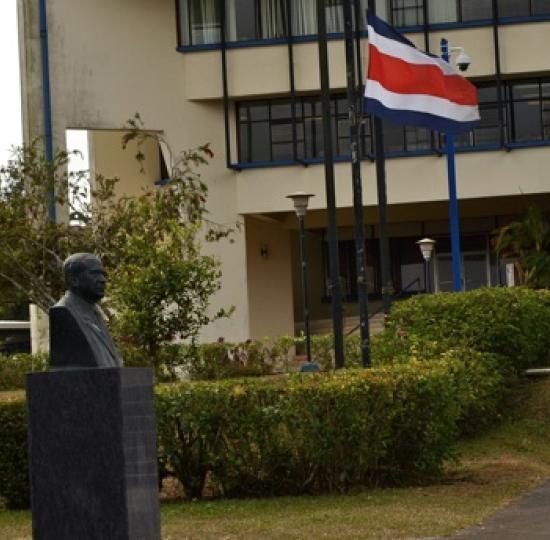 Biblioteca Arturo Agüero Chaves mejora su servicio