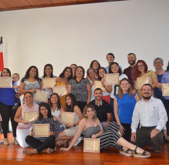 Colegios nocturnos de Naranjo y Palmares participaron en el proyecto EFL Multimodal Communicative Club