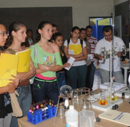 Sede de Occidente se llena de energía en la Feria Vocacional 2014. 