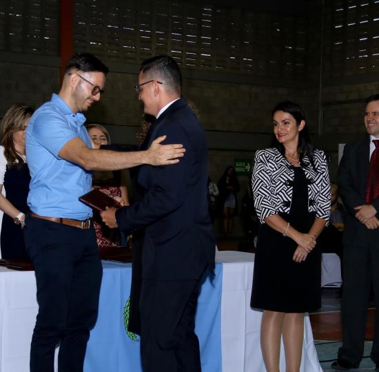 Sede de Occidente de la UCR gradúa nuevos profesionales