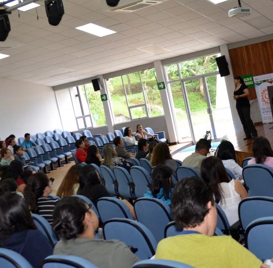 Coloquio abrió un espacio para la investigación psicológica y educativa